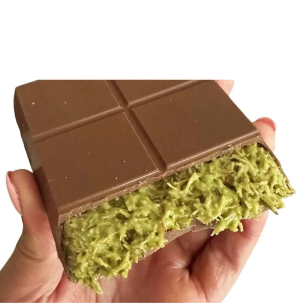 Dubai Chocolate Pistachio Knafeh Bar Original Size 8 oz | Luxury Milk Chocolate | Premium Pistachio Cream Filling | Individually Wrapped Gourmet Treats - Image 3